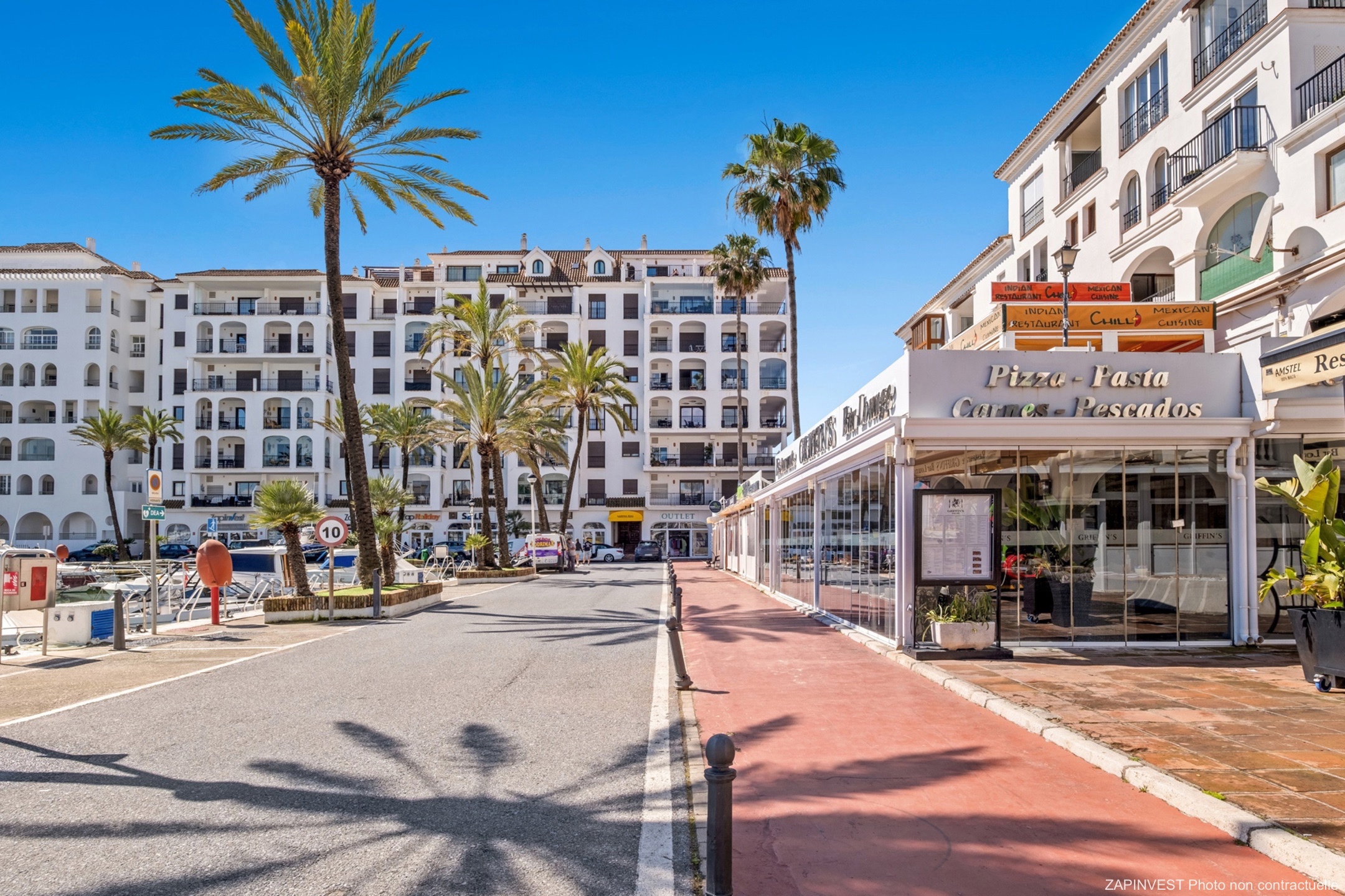 Rez-de-chaussée en bord de mer à La Duquesa, province Malaga, Espagne