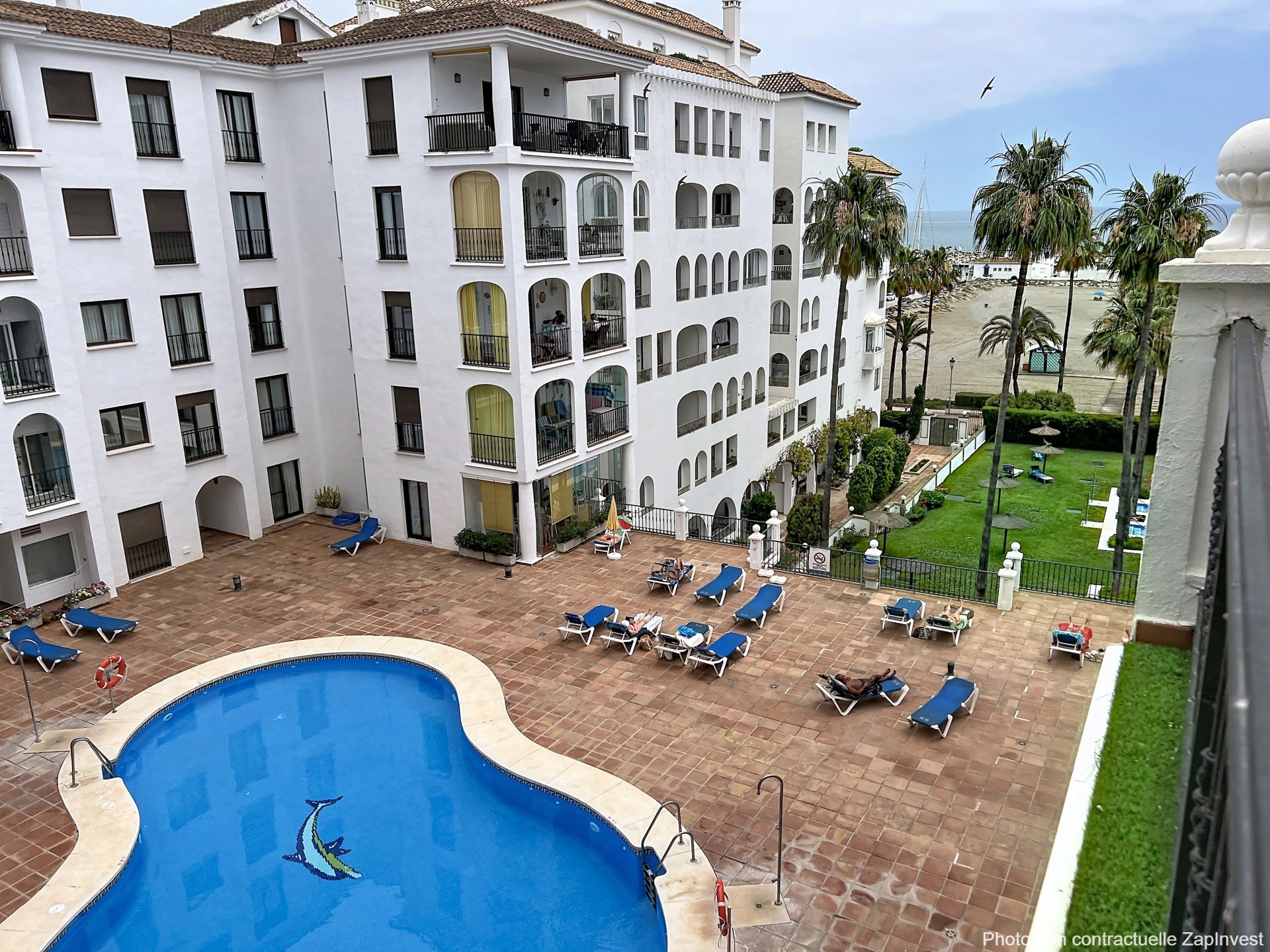 Magnifique appartement au Port de la Duquesa avec des vues splendides sur le port et la mer, Espagne
