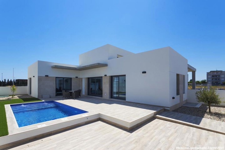 Splendide villa moderne avec piscine à Nueva Daya, province Alicante, Espagne