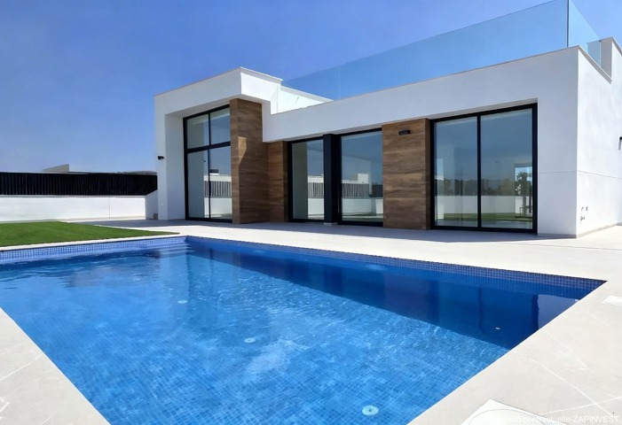 Villa individuelle à Condado de Alhama, au sein d'un complexe de golf sécurisé avec tous les services.