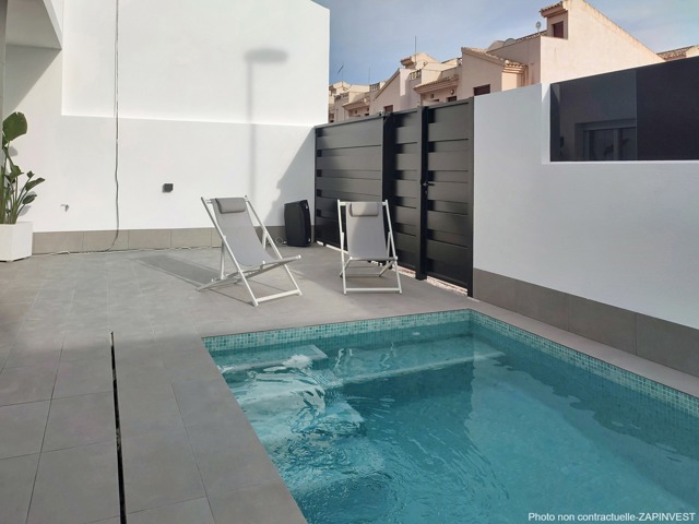 Villa individuelle à Balsicas avec solarium et piscine privée.