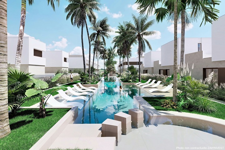 Appartement à Los Alcazares, Costa Calida avec grand jardin et superbe piscine commune.